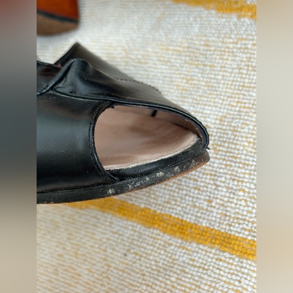 Capezio Heels - Black, Size 7.5 - Picture 7 of 10